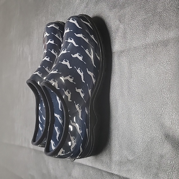 Northside Horse Garden Clogs 🐎 - Picture 2 of 8